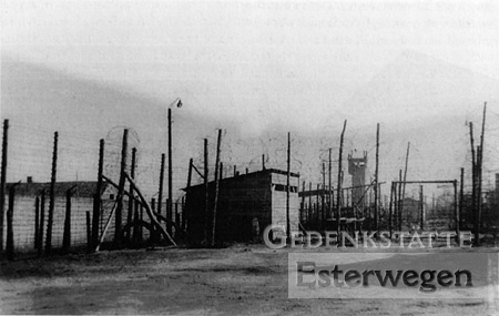 Das Foto zeigt die Strafanstalt Esterwegen in der Nachkriegszeit.